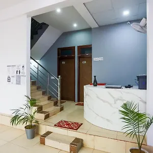 Hotel O Coco Tree, Gurgaon